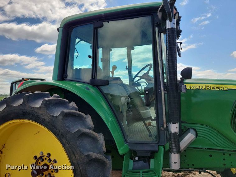 image for item DZ7153 2002 John Deere 6420 tractor