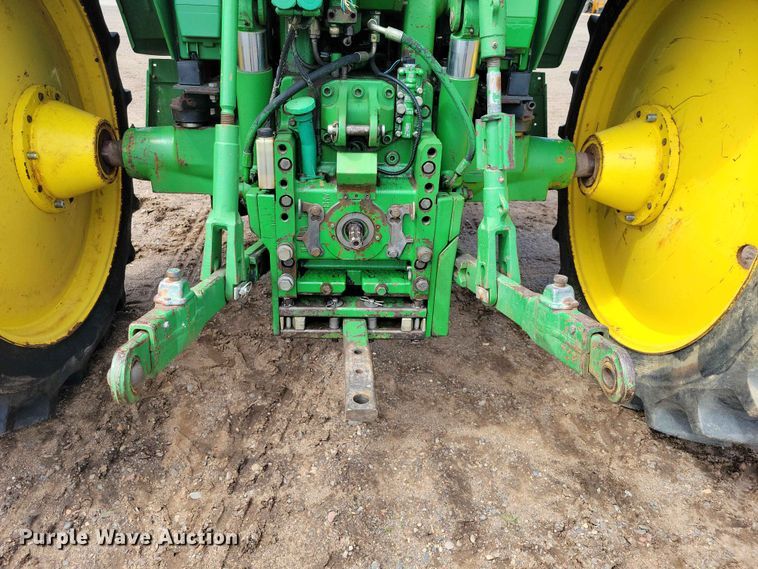 image for item DZ7153 2002 John Deere 6420 tractor