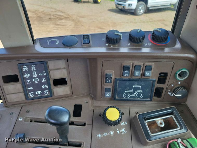 image for item DZ7153 2002 John Deere 6420 tractor