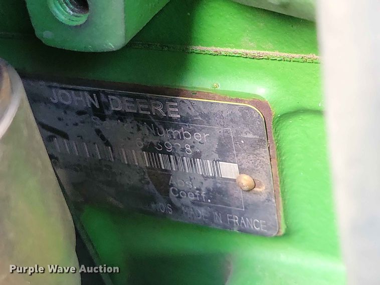 image for item DZ7153 2002 John Deere 6420 tractor