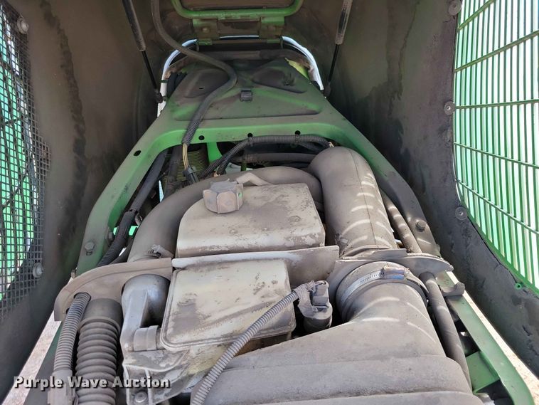 image for item DZ7153 2002 John Deere 6420 tractor