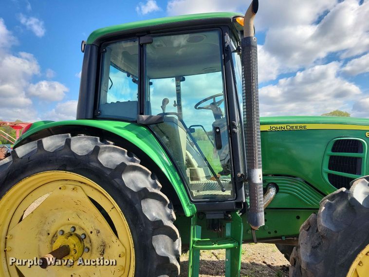 image for item DZ7154 2011 John Deere  6430 MFWD tractor