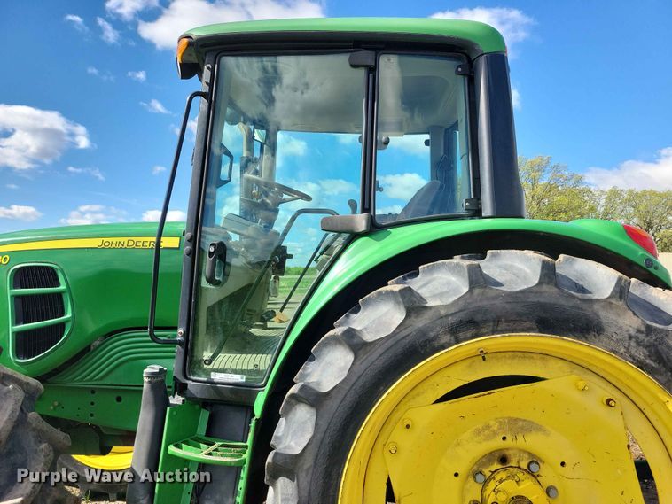 image for item DZ7154 2011 John Deere  6430 MFWD tractor
