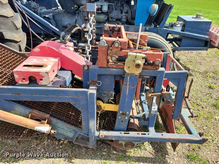 image for item DZ7155 Brouwer 1555 tractor