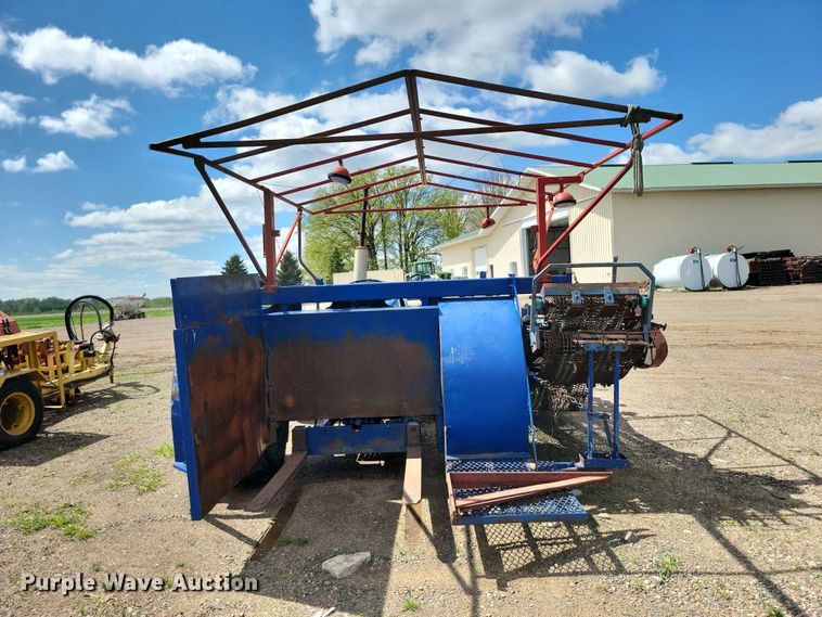image for item DZ7158 1977 Ford 3600 tractor with Brouwer A3A sod harvester sod harvestor