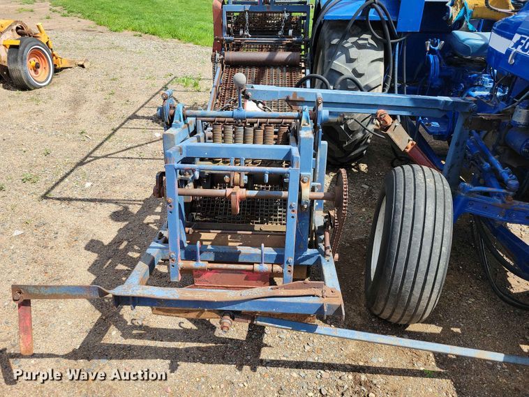 image for item DZ7158 1977 Ford 3600 tractor with Brouwer A3A sod harvester sod harvestor