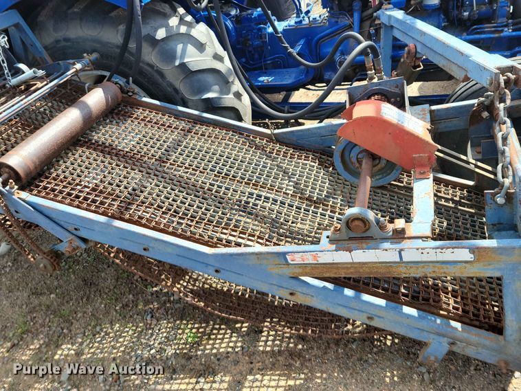 image for item DZ7158 1977 Ford 3600 tractor with Brouwer A3A sod harvester sod harvestor