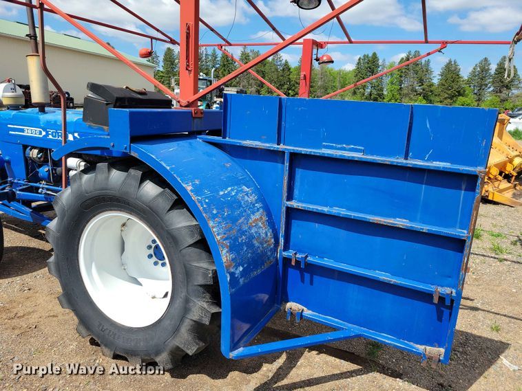 image for item DZ7158 1977 Ford 3600 tractor with Brouwer A3A sod harvester sod harvestor