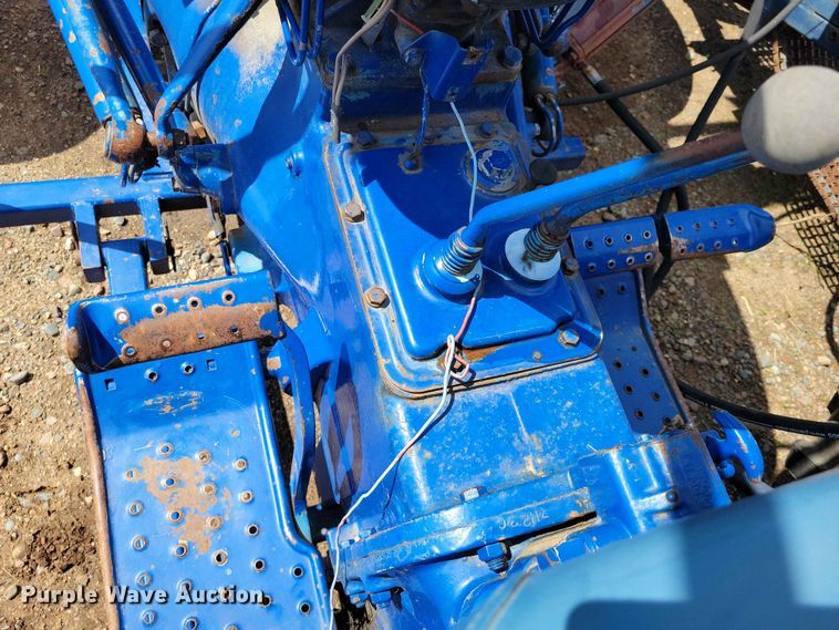 image for item DZ7158 1977 Ford 3600 tractor with Brouwer A3A sod harvester sod harvestor
