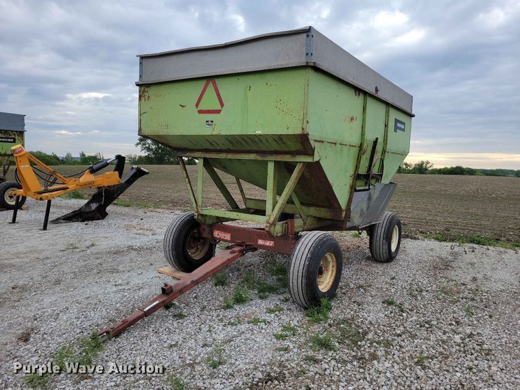 image for item DZ7180 (2) Parker gravity wagon