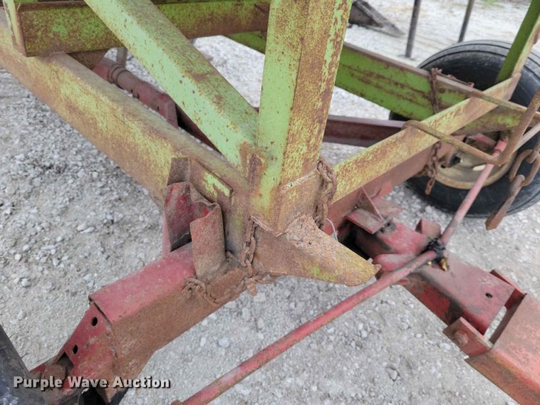 image for item DZ7180 (2) Parker gravity wagon