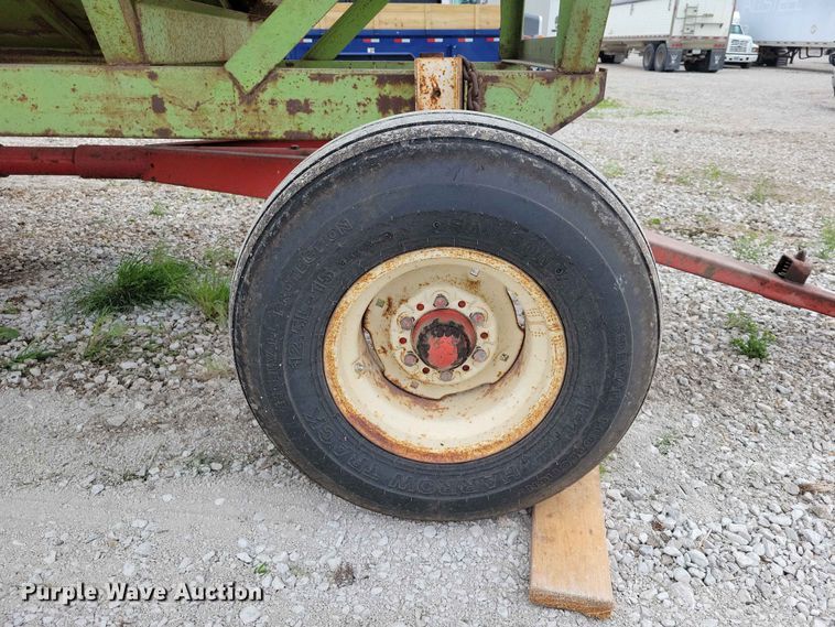 image for item DZ7180 (2) Parker gravity wagon