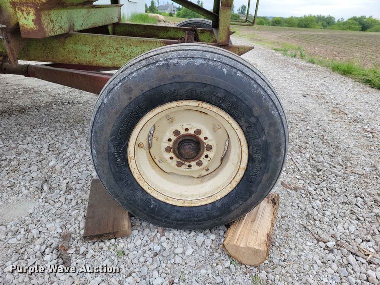 image for item DZ7180 (2) Parker gravity wagon