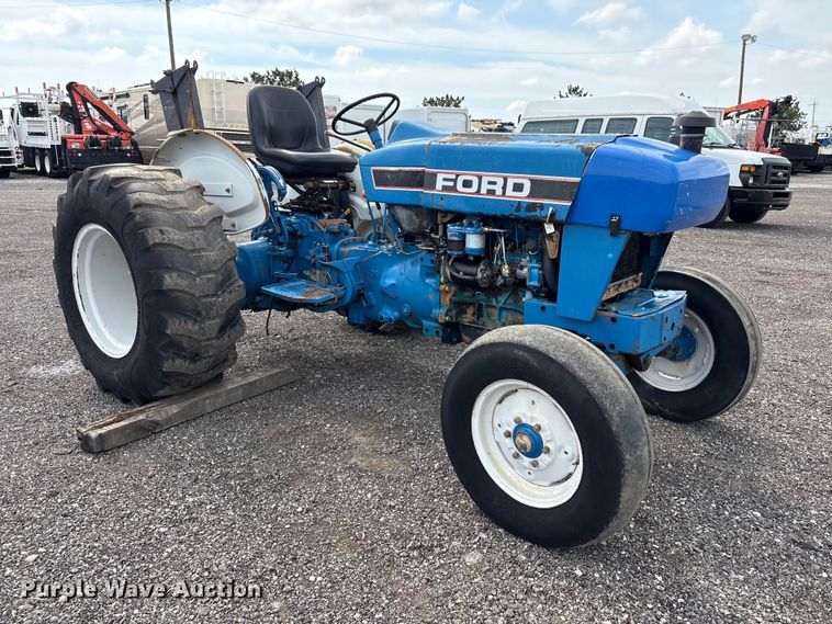 image for item EG9121 1995 Ford 3430 tractor