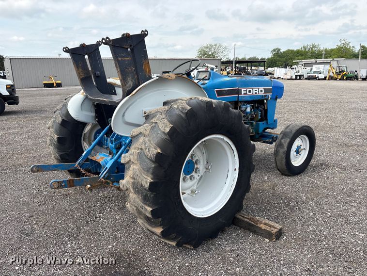 image for item EG9121 1995 Ford 3430 tractor