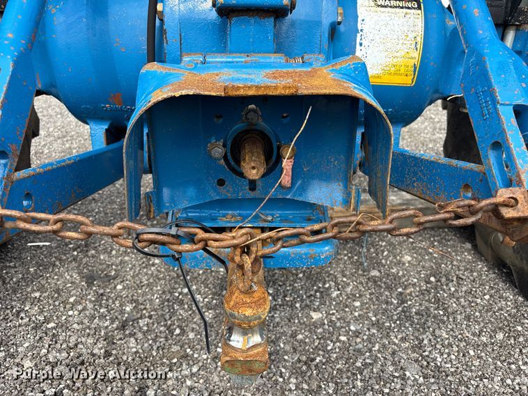 image for item EG9121 1995 Ford 3430 tractor