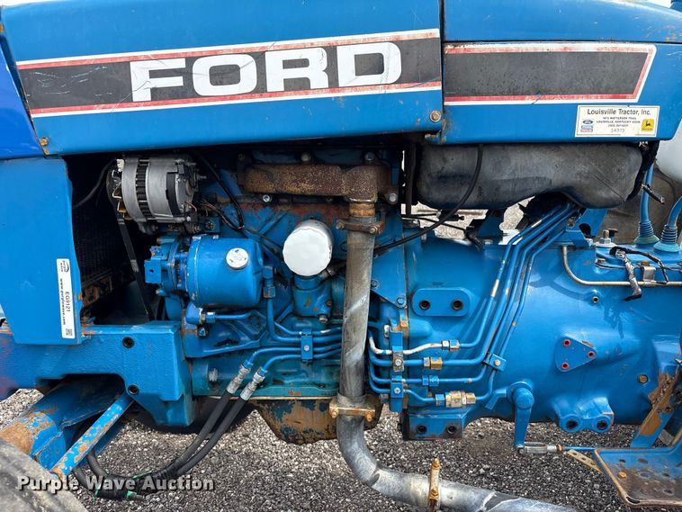 image for item EG9121 1995 Ford 3430 tractor