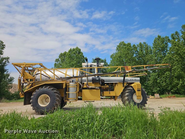 image for item EO7387 Terra-Gator 1803 sprayer