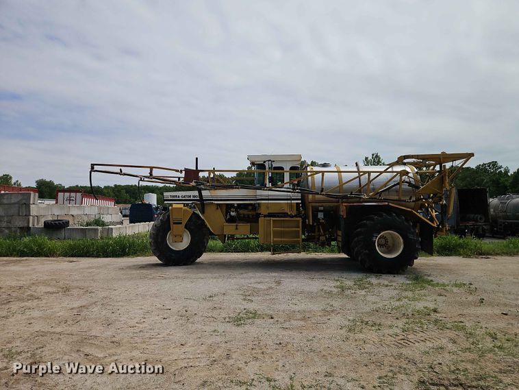 image for item EO7387 Terra-Gator 1803 sprayer