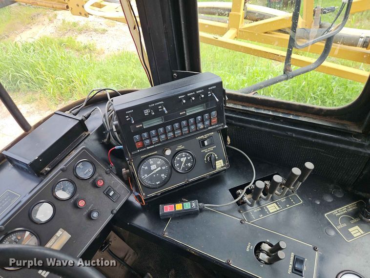 image for item EO7387 Terra-Gator 1803 sprayer
