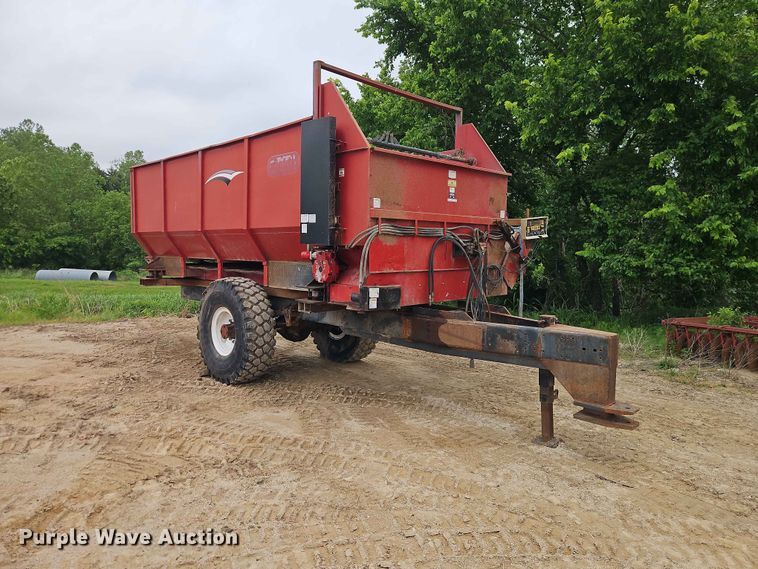 image for item EO7406 Roda feed wagon