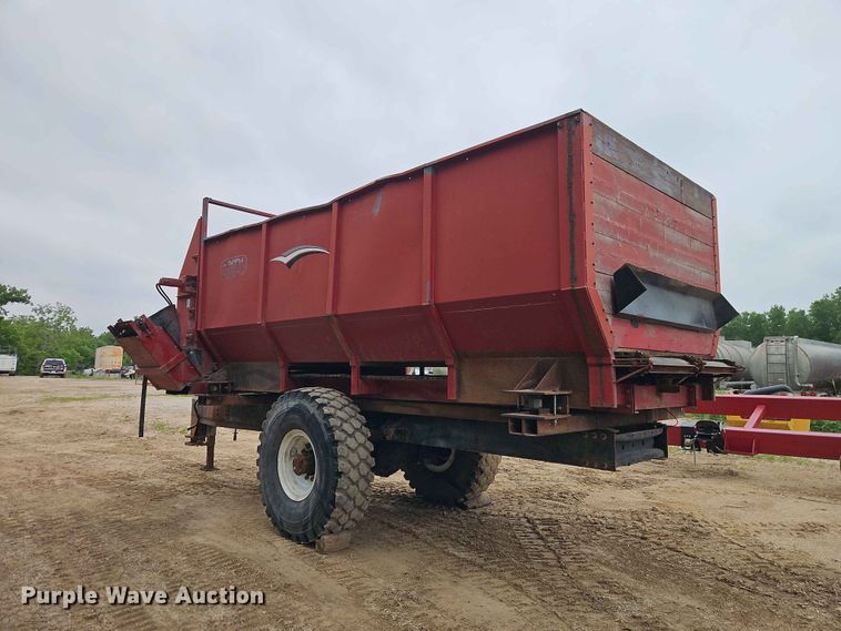 image for item EO7406 Roda feed wagon