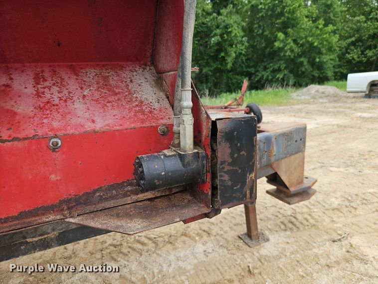 image for item EO7406 Roda feed wagon