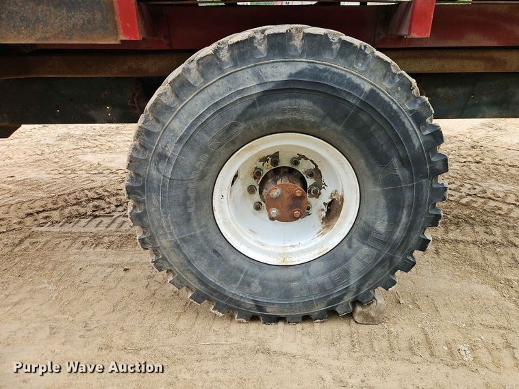 image for item EO7406 Roda feed wagon
