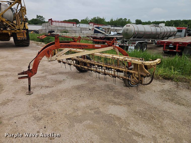 image for item EO7408 New Holland 259 hay rake