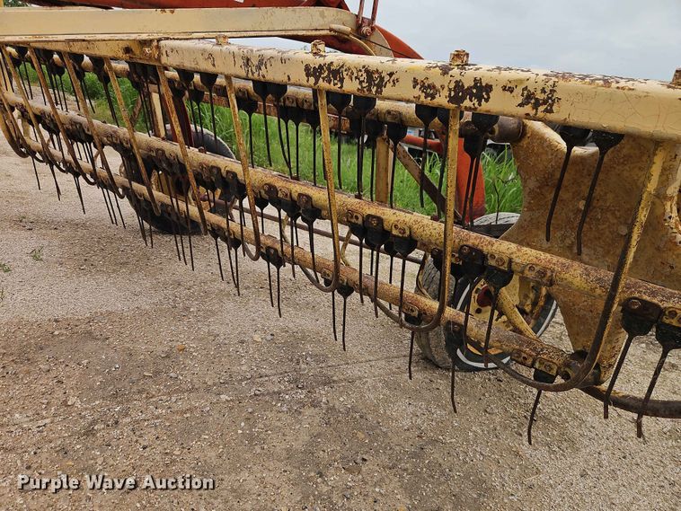 image for item EO7408 New Holland 259 hay rake