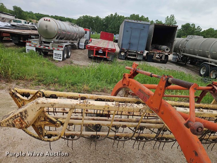 image for item EO7408 New Holland 259 hay rake