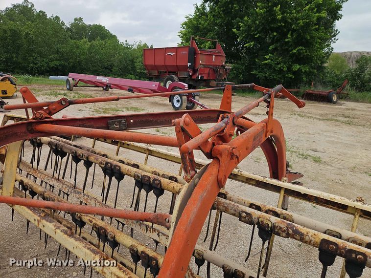 image for item EO7408 New Holland 259 hay rake