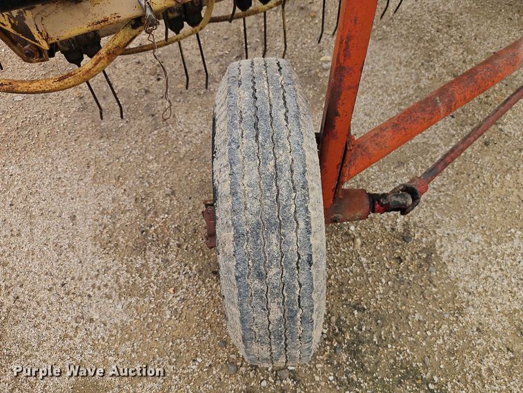 image for item EO7408 New Holland 259 hay rake
