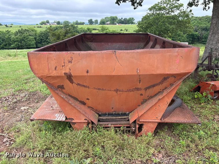 image for item ET2118 Highway Equipment Company manure spreader bed
