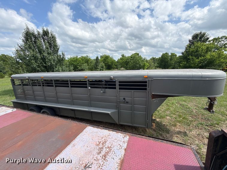 image for item ET6242 2018 Calico Trailer Mfg. livestock trailer