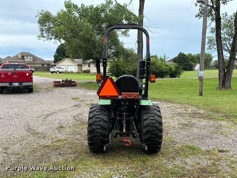 image for item ET6269 John Deere 2520 MFWD tractor