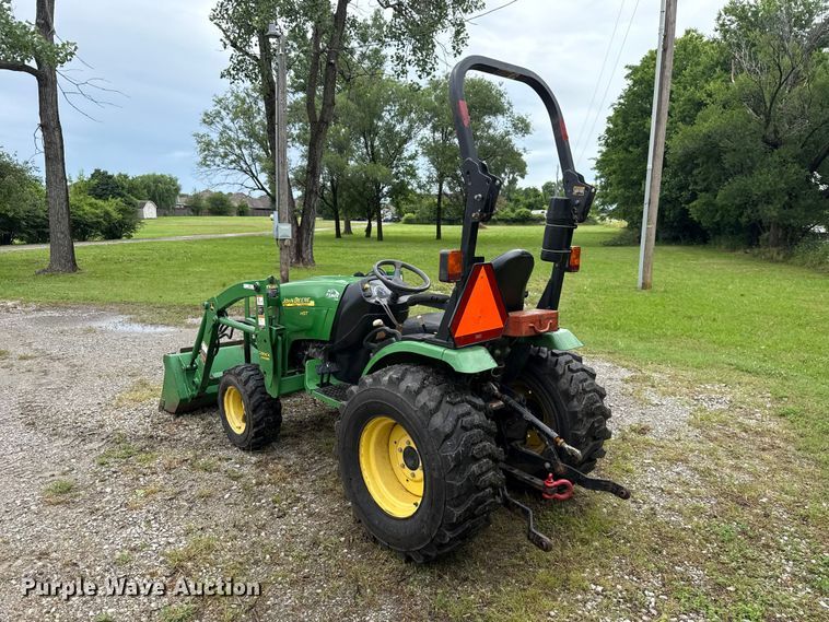 image for item ET6269 John Deere 2520 MFWD tractor