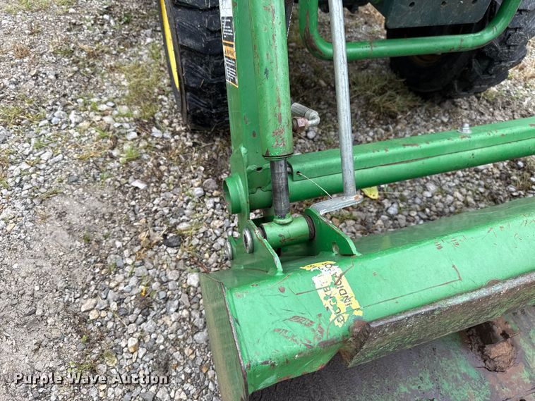 image for item ET6269 John Deere 2520 MFWD tractor