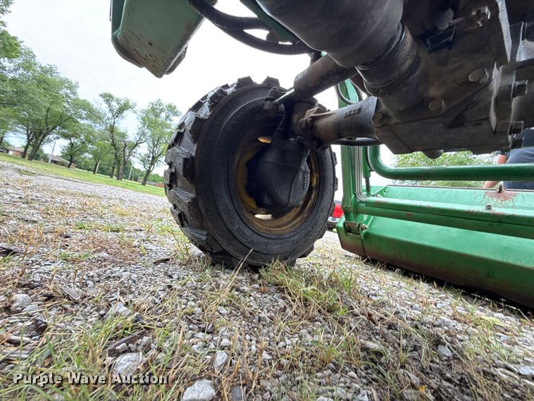 image for item ET6269 John Deere 2520 MFWD tractor