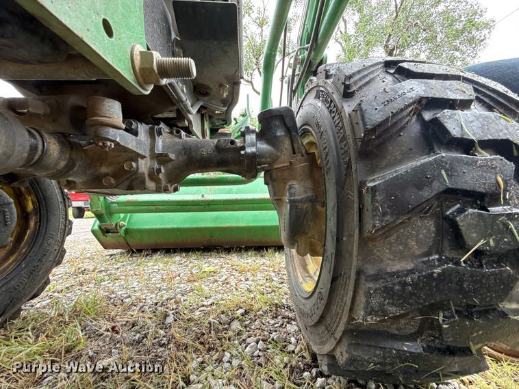 image for item ET6269 John Deere 2520 MFWD tractor