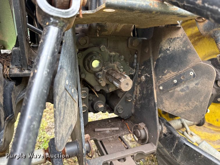 image for item ET6269 John Deere 2520 MFWD tractor