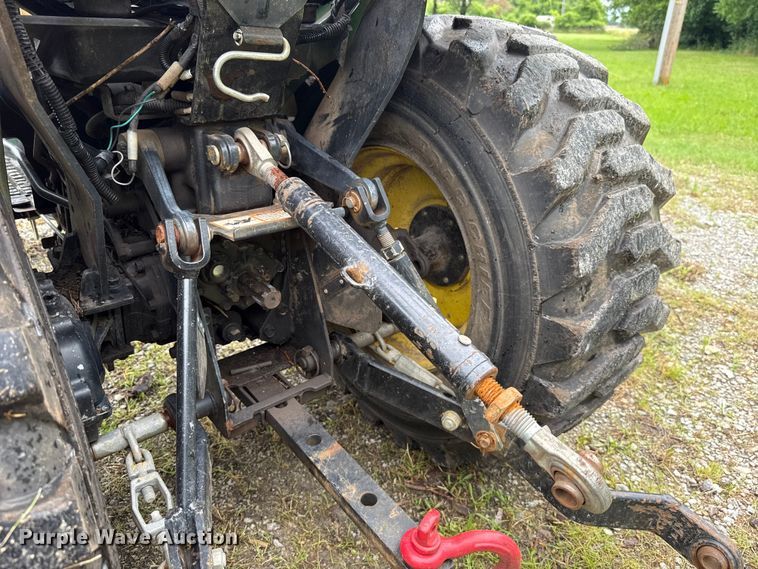 image for item ET6269 John Deere 2520 MFWD tractor