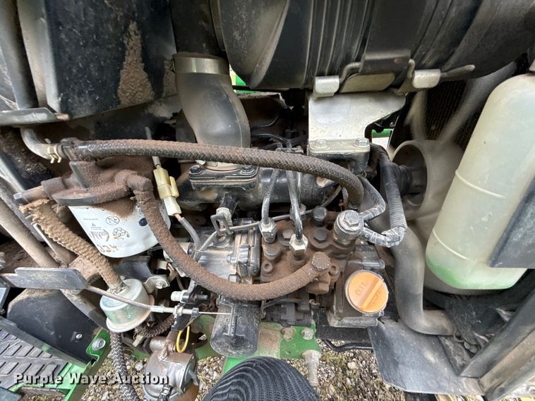 image for item ET6269 John Deere 2520 MFWD tractor