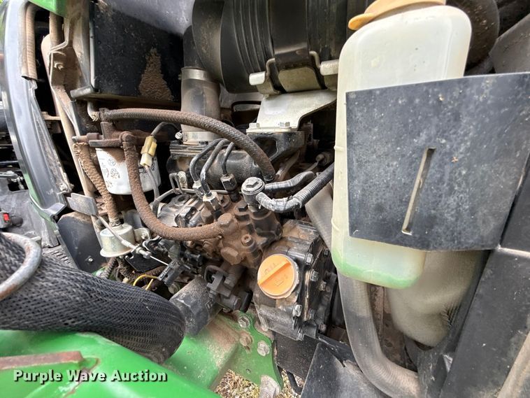image for item ET6269 John Deere 2520 MFWD tractor