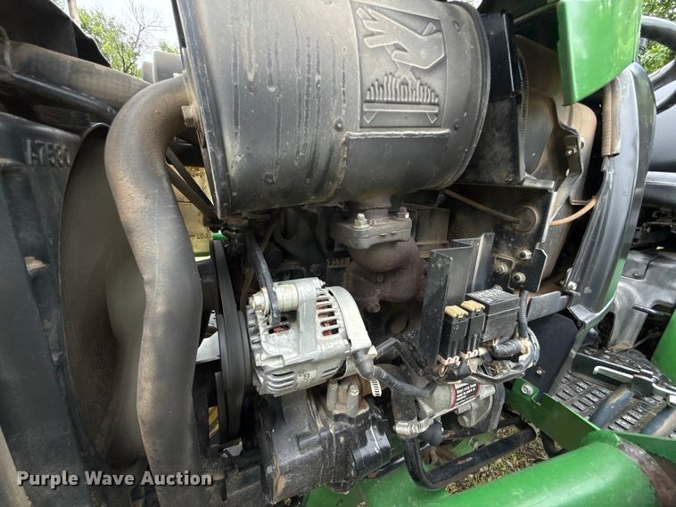 image for item ET6269 John Deere 2520 MFWD tractor