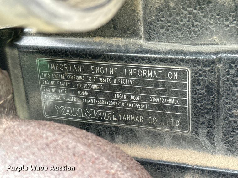 image for item ET6269 John Deere 2520 MFWD tractor