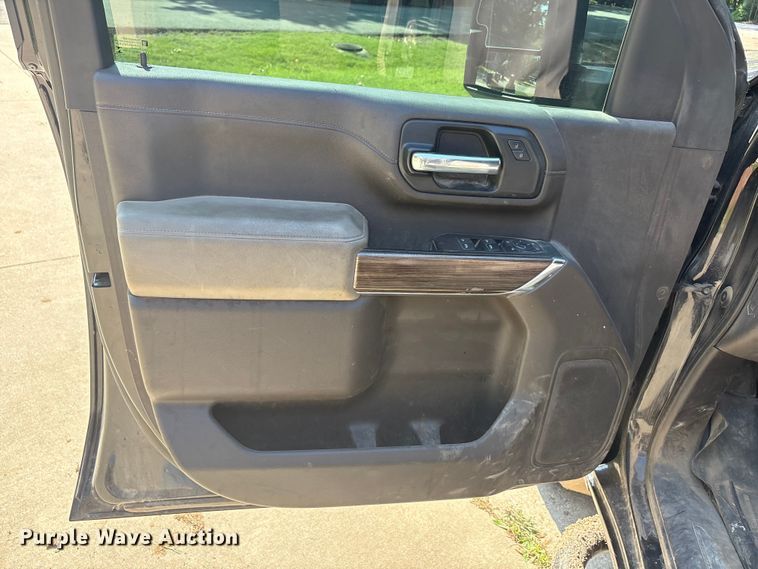 image for item EU5603 2021 Chevrolet Silverado 3500HD Crew Cab bale bed pickup truck