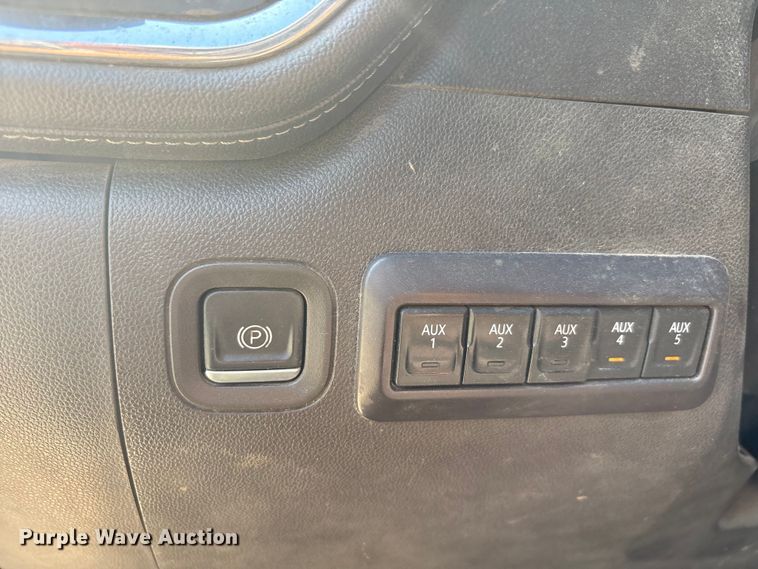 image for item EU5603 2021 Chevrolet Silverado 3500HD Crew Cab bale bed pickup truck