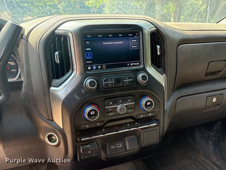 image for item EU5603 2021 Chevrolet Silverado 3500HD Crew Cab bale bed pickup truck