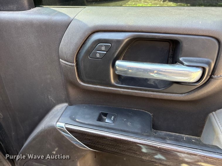 image for item EU5603 2021 Chevrolet Silverado 3500HD Crew Cab bale bed pickup truck